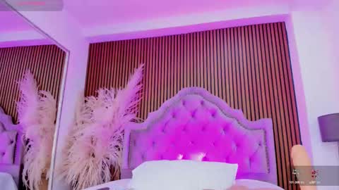 selenastonne online show from January 6, 10:13 pm