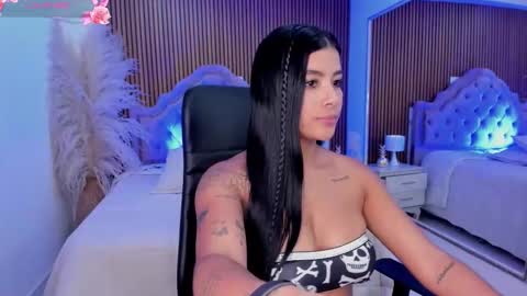 selenastonne online show from March 15, 1:07 am