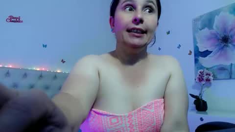 selene online show from April 15, 2:50 pm