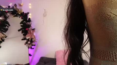  Sel Your Little butterfly  online show from December 11, 12:23 am