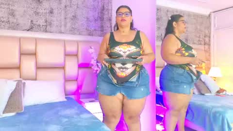 Selenna Cooper online show from March 22, 11:49 am