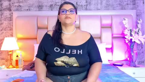 Selenna Cooper online show from April 9, 11:37 am