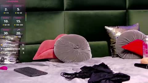 Selen online show from February 11, 4:56 pm