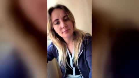 Sennya online show from April 5, 3:00 pm