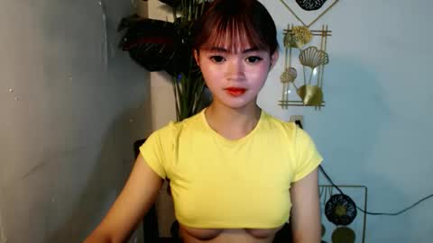 sensational_yeng online show from March 27, 5:13 pm