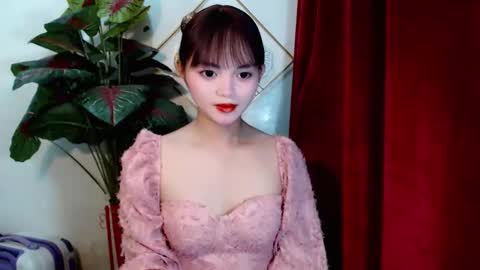 sensational_yeng online show from October 18, 2:20 pm