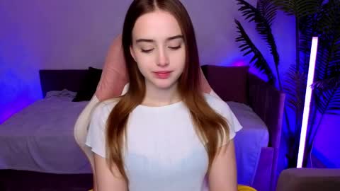 Emily  online show from April 3, 8:34 am