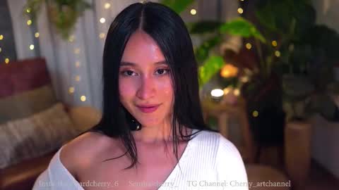 Maria- OF sensual bee online show from February 28, 2:00 am