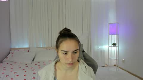 Seraphine online show from September 30, 9:04 am