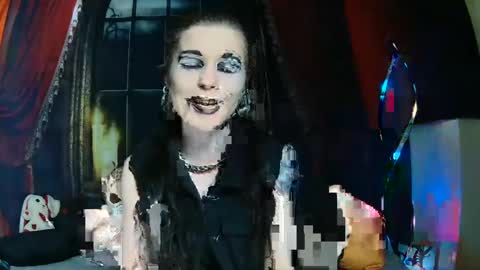 Seraphin Munster online show from March 5, 7:06 pm