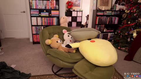 SeraReads online show from January 4, 5:05 am