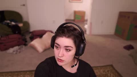 SeraReads online show from February 25, 7:09 am