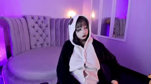 Seren  Follow me online show from March 1, 4:04 am