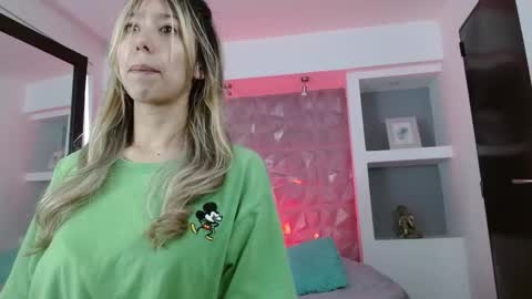 Serene online show from March 8, 1:44 pm