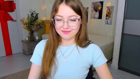 Ophelia online show from February 10, 4:14 pm