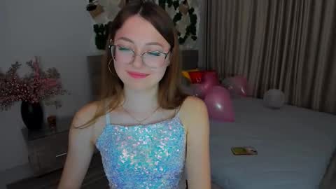 Ophelia online show from February 17, 4:28 pm