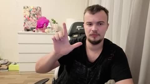 My name is Mia whats yours online show from December 1, 1:47 pm