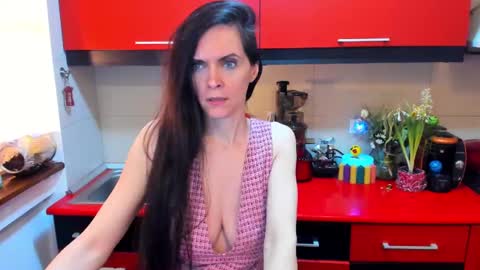 sexqueen1111 online show from February 9, 10:00 pm