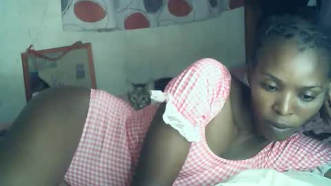 sexxy_curvy23 online show from January 13, 9:24 am