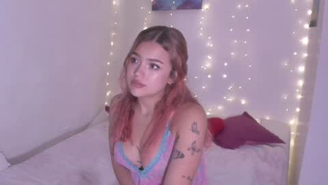 Lucy  Annyy online show from January 9, 3:58 am