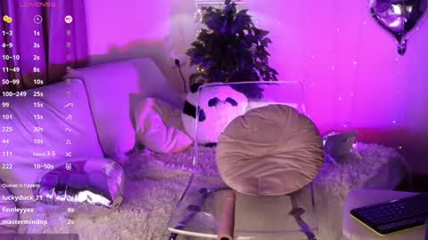 Lina online show from February 27, 11:15 pm