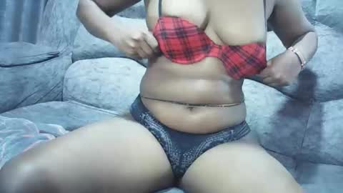 shydolly01 online show from October 7, 11:47 am