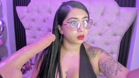  C R I S T A L  online show from April 9, 6:57 pm