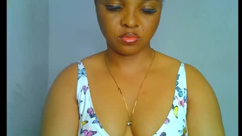 Clara online show from September 18, 10:30 pm