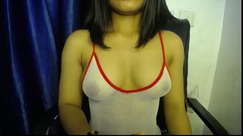 Ella online show from July 22, 9:21 am