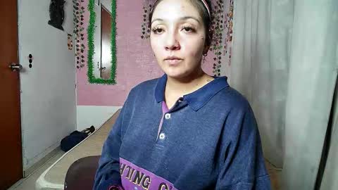 sexy lolas online show from November 20, 12:33 am