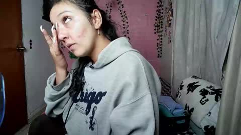 sexy lolas online show from September 17, 5:05 am