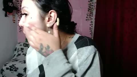 sexy lolas online show from March 3, 2:00 am