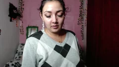 sexy lolas online show from February 28, 2:42 am