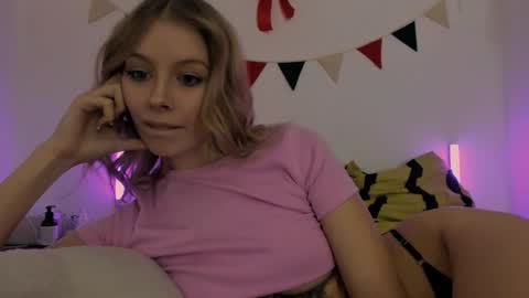 Ellie Mia online show from February 22, 5:42 pm