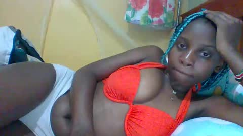 sexy_moanah66 online show from March 1, 9:07 am