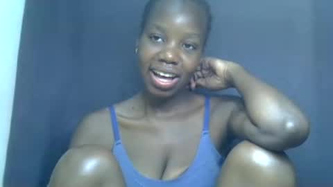 sexy_peach4 online show from July 10, 9:15 pm