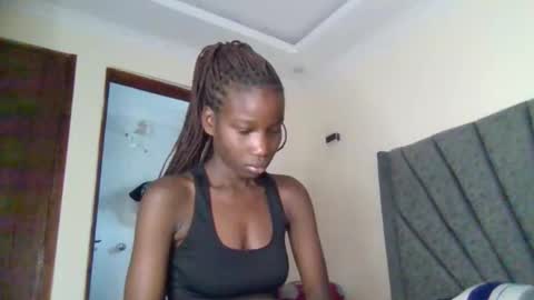 sexy_petittie online show from November 23, 4:48 am