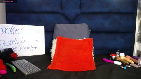 karoline online show from February 26, 4:33 am