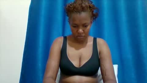 sexyapple2002 online show from March 20, 8:41 am