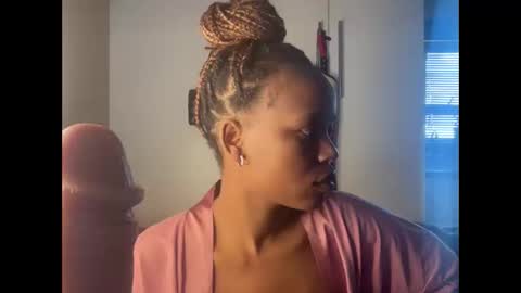 sexyasszeeee online show from February 25, 12:26 pm