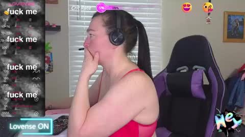  SexyDistraction  online show from February 19, 7:48 pm