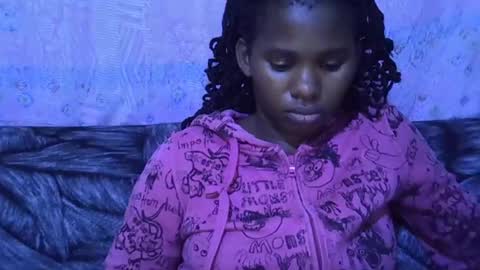 sexydoll002 online show from September 12, 8:01 am