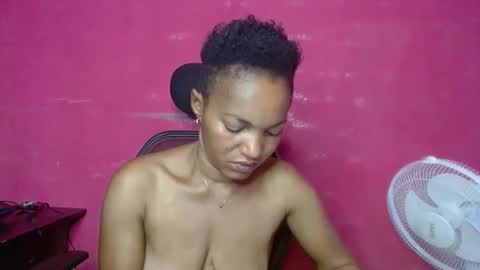 sexydoll32 online show from April 8, 7:21 am