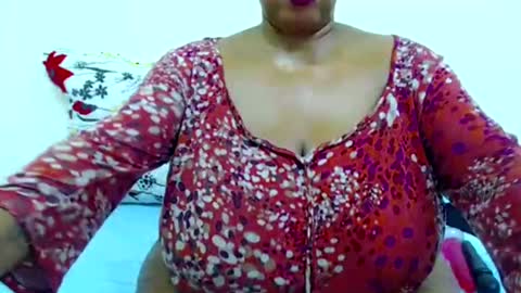 sexyebonylove89 online show from January 30, 1:44 am