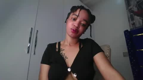 mel online show from March 3, 7:20 pm