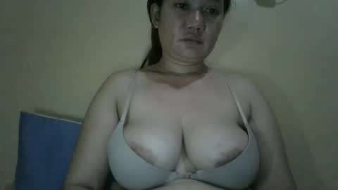 sexymilesxx04 online show from February 5, 1:19 am