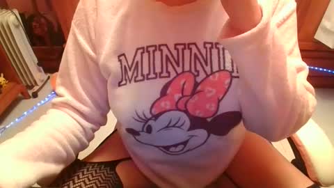 sexymisss24 online show from March 28, 7:35 pm