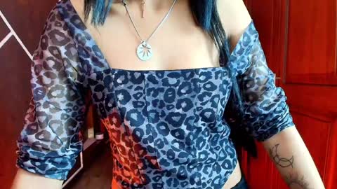 N A F online show from February 6, 7:29 pm