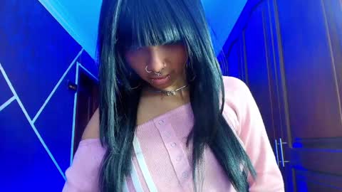 N A F online show from February 4, 7:33 pm