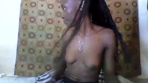 VIVIAN online show from February 9, 8:44 am